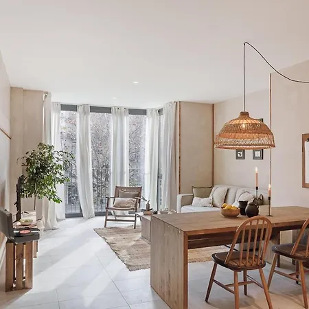 Nivar - 2 Bedrooms In Eixample Esquerra Appartement