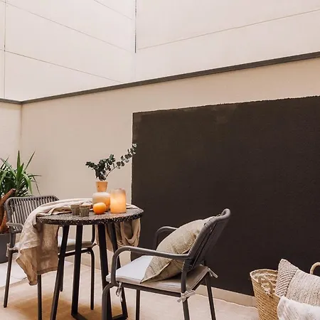 Nivar - 2 Bedrooms In Eixample Esquerra Barcelona